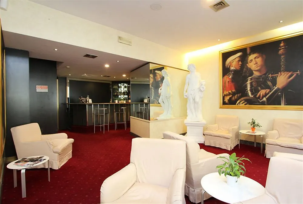 Club Hotel Milan Italy