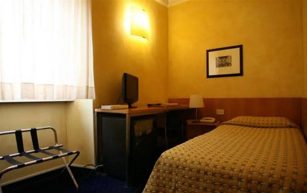 ***  Club Hotel Milan Italy